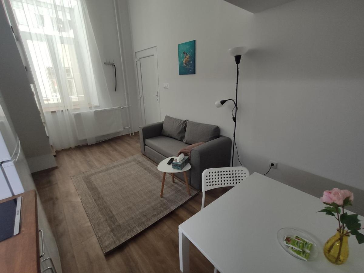 Apartament Kossuth Garden Debreczyn Zewnętrze zdjęcie